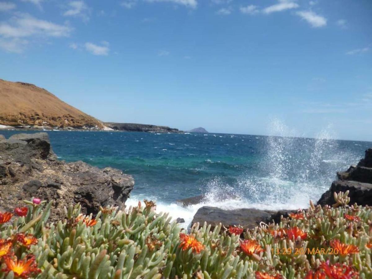 Frontera Primavera Costa Del Silencio Exterior photo